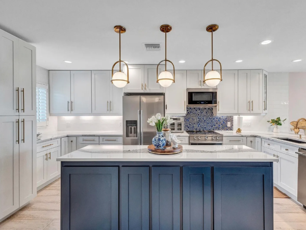 Luxurious Beachfront Condo in Longboat Key - Your Coastal Retreat Awaits